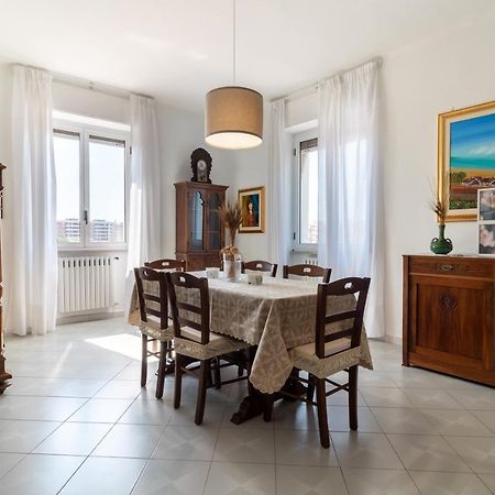 Chicca Casa Vacanze Bari Eksteriør billede