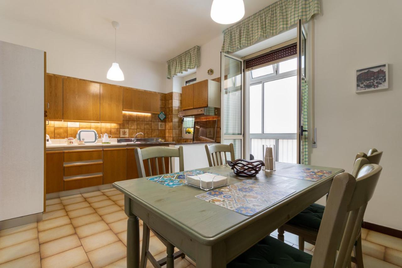 Chicca Casa Vacanze Bari Eksteriør billede